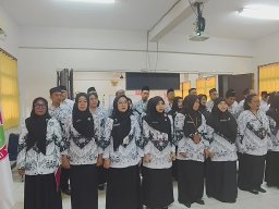 Pelantikan dan Rapat Kerja Pengurus PGRI Cabang Pulogadung Masa Bakti XXIII Periode 2025–2030 Berlangsung Khidmat